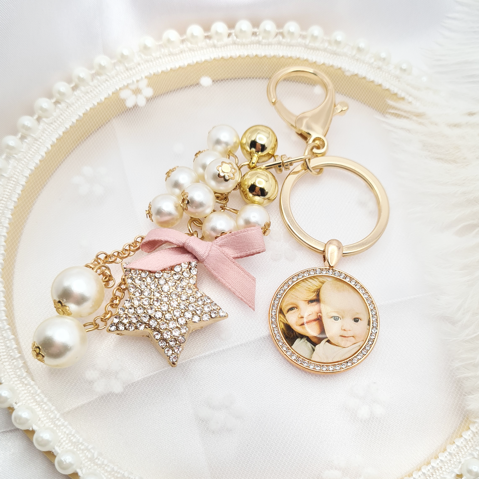 Gold round glitter pendant with pearls, gold balls and a glitter star personalised with a photo set in glass